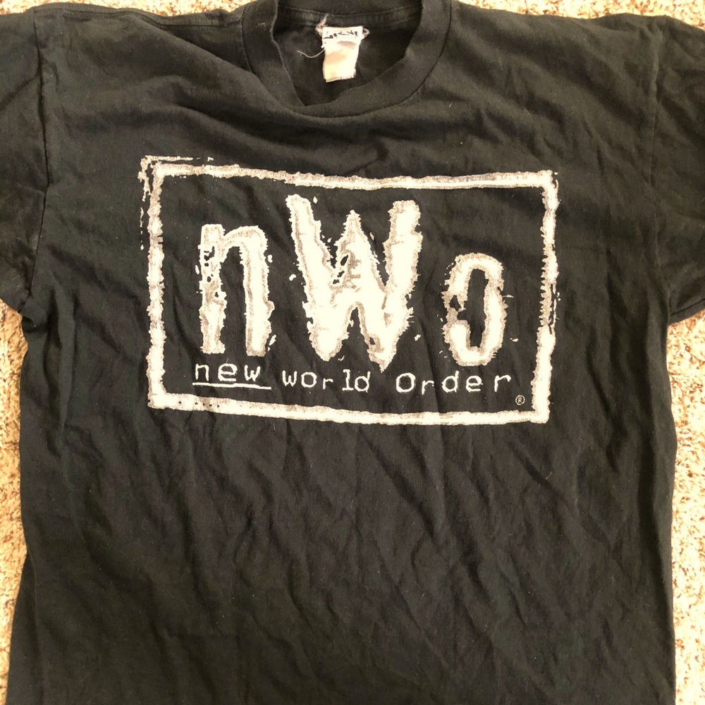 WCW WWF NWO 1998 vintage Wrestling tee (WCW tag). XL